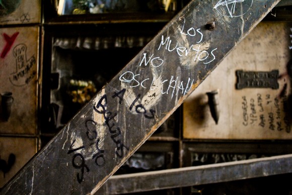 Graffiti en el cementerio