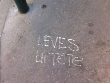 Leves la tete