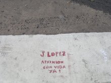 En Chacarita el 18/02/2007. El grafiti hace rato desapareció también. Yo sigo teniendo memoria.