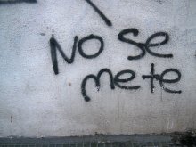 No se mete