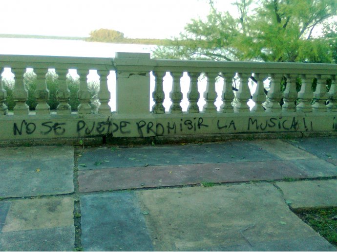 No se puede prohibir la música!