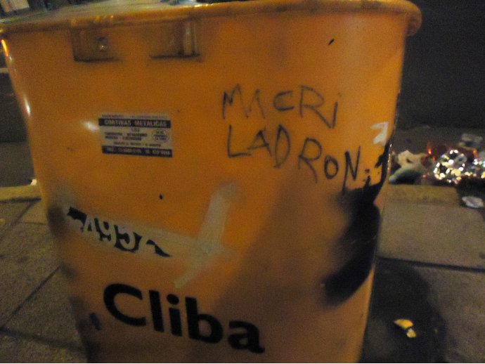 Macri ladrón