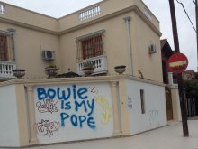 Bowie is my Pope (Bowie es mi Papa)