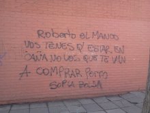 Roberto el Manco, vos tenés que estar en cana, no los que te van a comprar porro, sopla bolsa