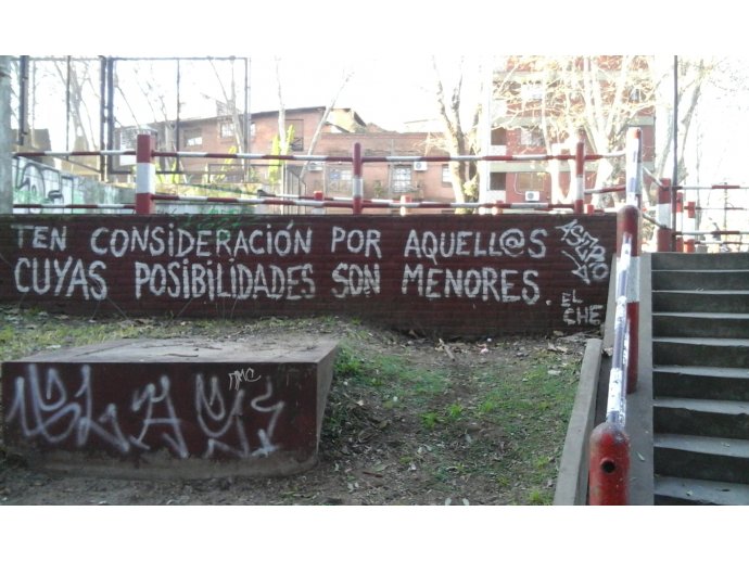 Ten consideración por aquellos cuyas posibilidades son menores. El Che