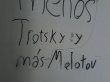 menos trotsky y más molotov