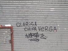 Clarisa chupa verga