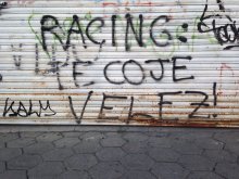 Racing: te coje Vélez!