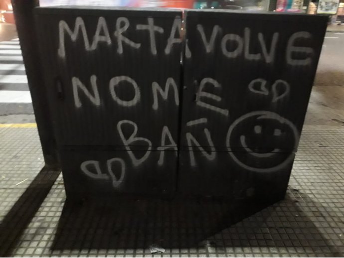 Marta, volvé. No me baño