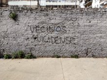 Vecinos suicídense