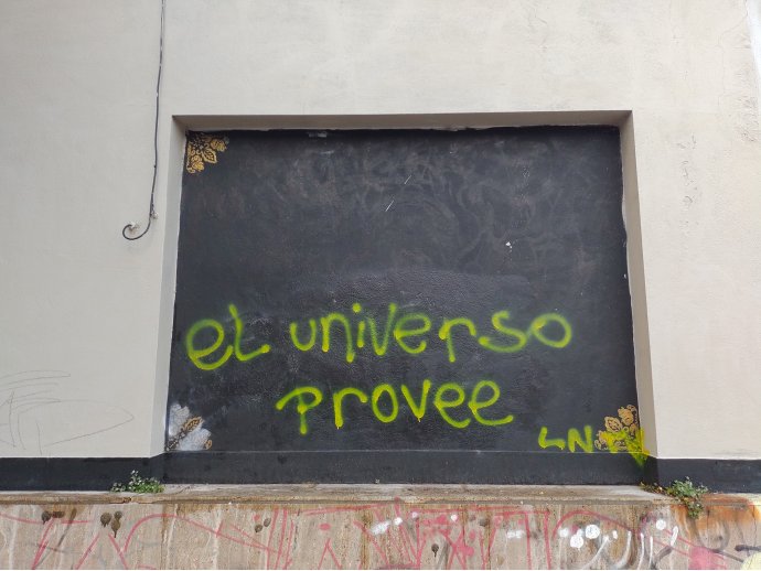 El universo provee