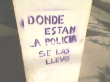 donde estan la policia se las llevo