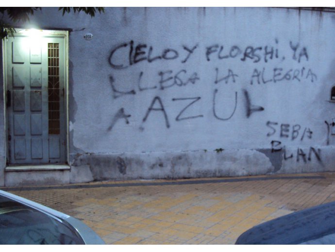 Cielo y Florshi, ya llega la alegría a Azul. Seba