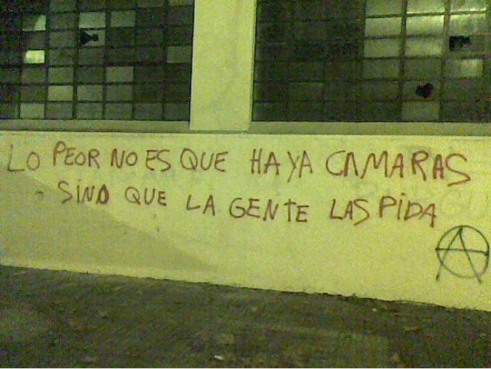 Lo peor no es que haya cámaras sino que la gente las pida