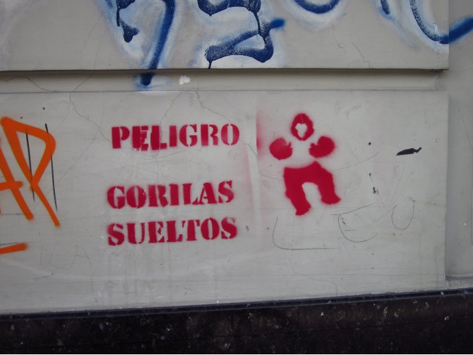 Peligro gorilas sueltos