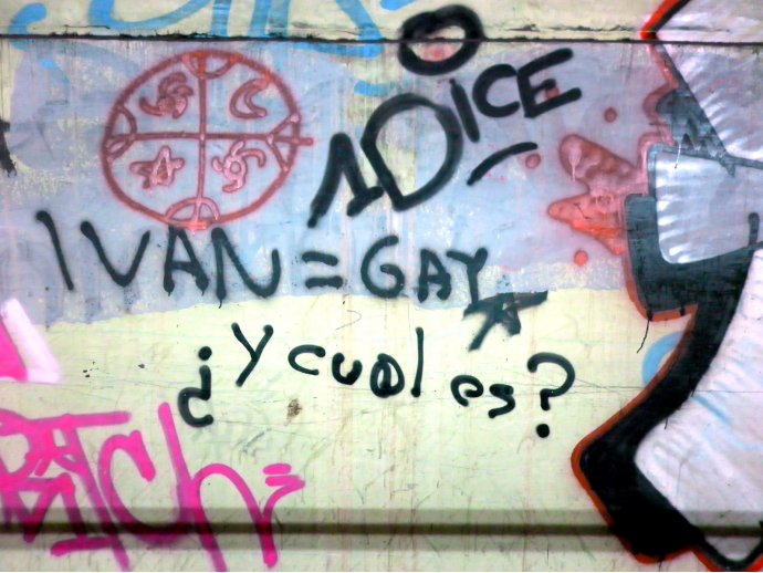 Ivan = gay / ¿y cual es?