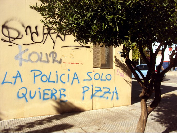 La policía solo quiere pizza