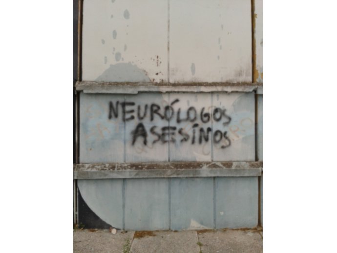 NEURÓLOGOS ASESINOS