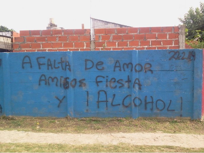 A falta de amor, amigos, fiesta y alcohol