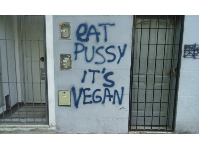 Eat pussy It s vegan